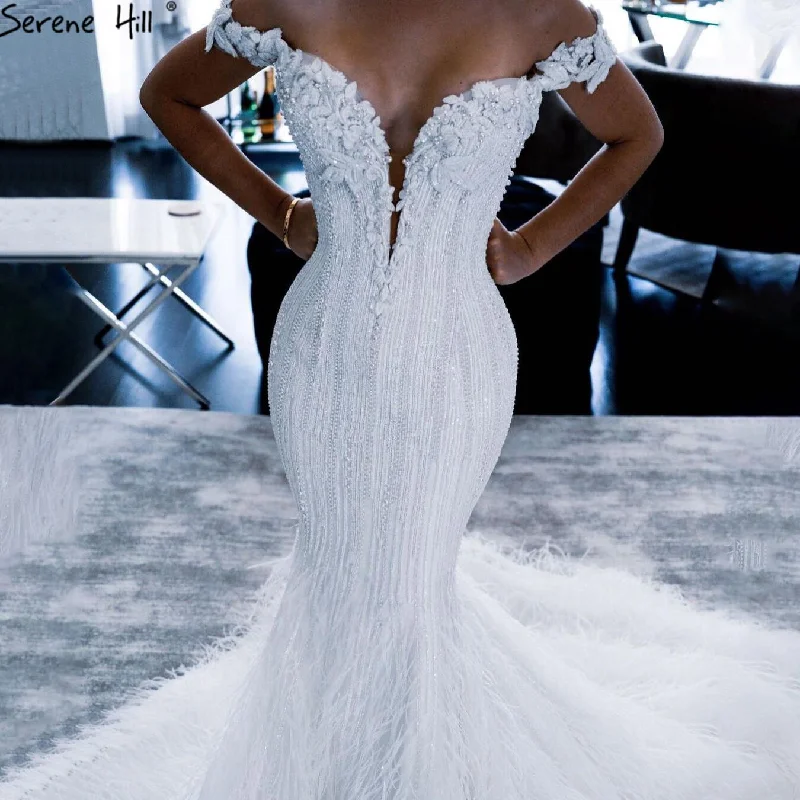 Serene Hill White Mermaid Luxury Sexy Wedding Dresses 2024 Pearls Feathers Elegant Bridal Gowns LA70899 Custom Made