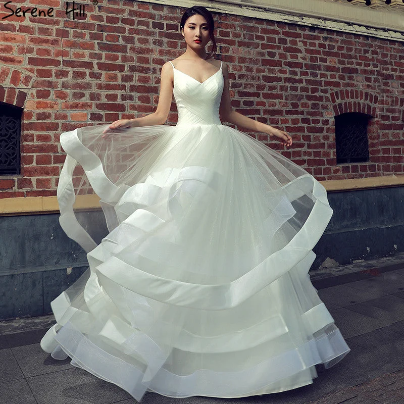 V-Neck Vintage Tulle Wedding Dresses Tiered Simple Sleeveless Bridal Gowns