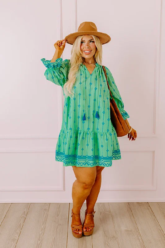 Charleston Stroll Embroidered Mini Dress in Kelly Green Curves